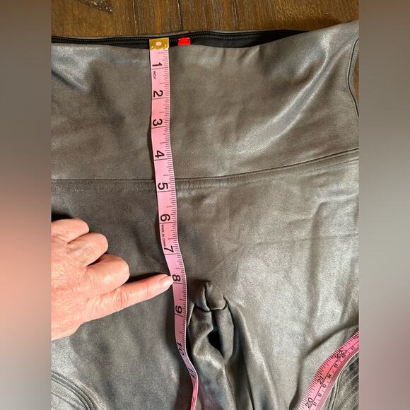 SPANX Faux Leather Moto Leggings, Size Medium - Picture 4 of 8